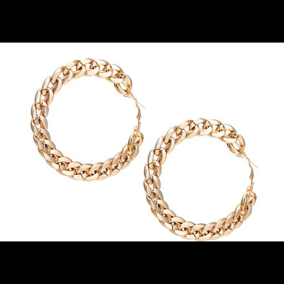 Gold Hoop earring - Picture 8 of 9